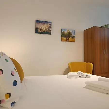 Lägenhet 4rooms Station House Bari