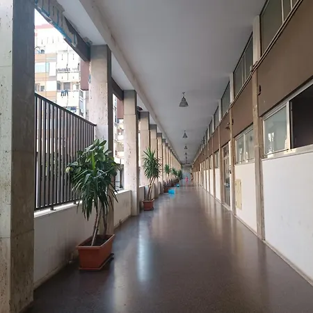 4rooms Station House شقة باري