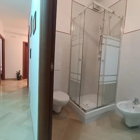 4rooms Station House Bari